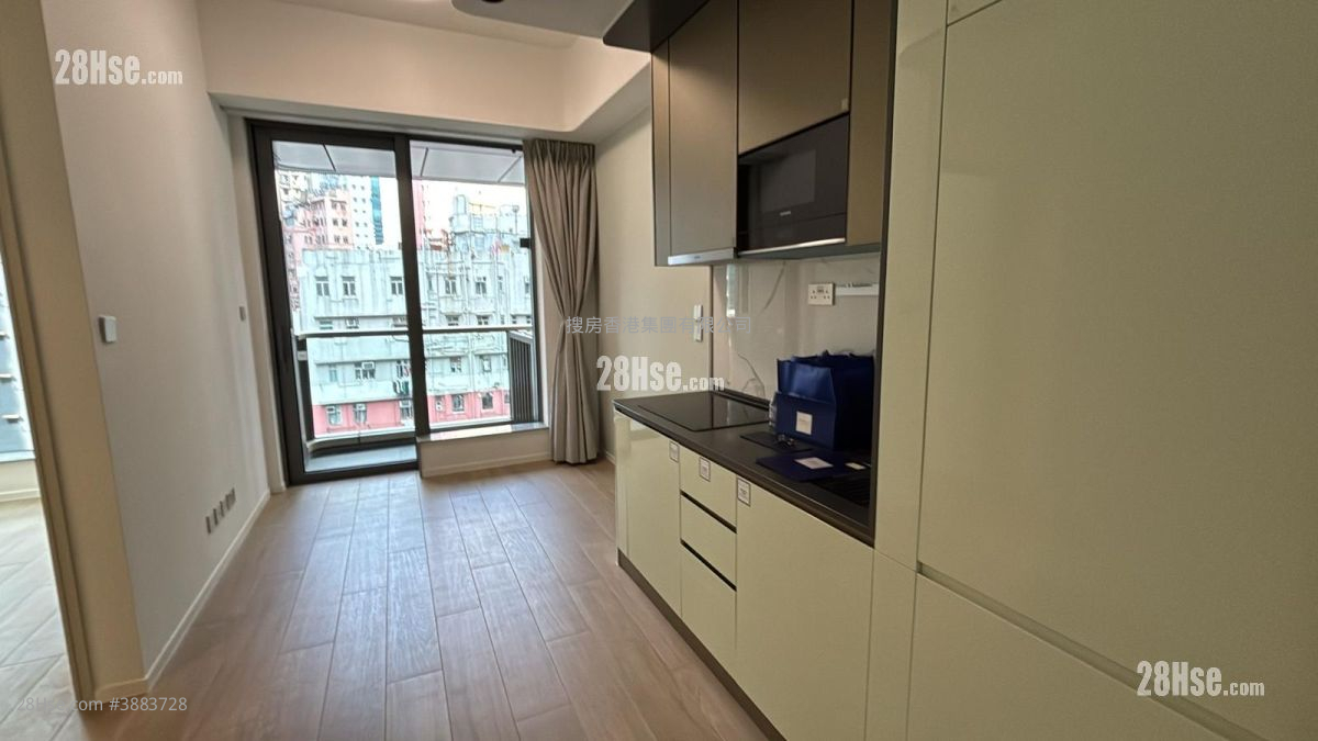 Spring Garden Rental 2 Bedrooms , 1 Bathroom 398 ft² ( 37.0 m² )