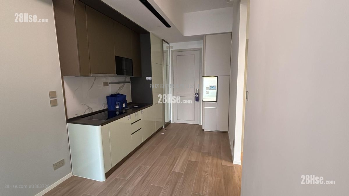 Spring Garden Rental 2 Bedrooms , 1 Bathroom 398 ft² ( 37.0 m² )