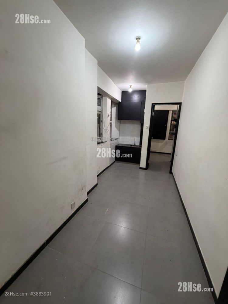 Wing Ning Building Sell 1 Bedroom , 1 Bathroom 239 ft² ( 22.2 m² )