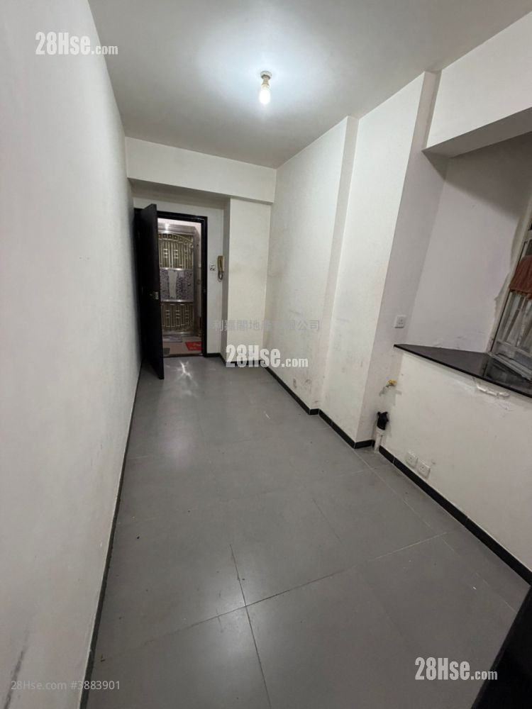 Wing Ning Building Sell 1 Bedroom , 1 Bathroom 239 ft² ( 22.2 m² )