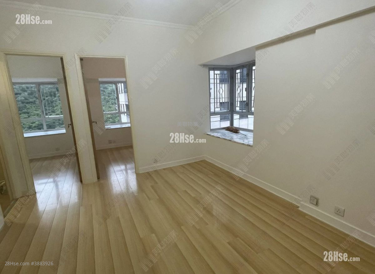 Tsuen Kam Centre Rental 2 Bedrooms 369 ft² ( 34.3 m² )