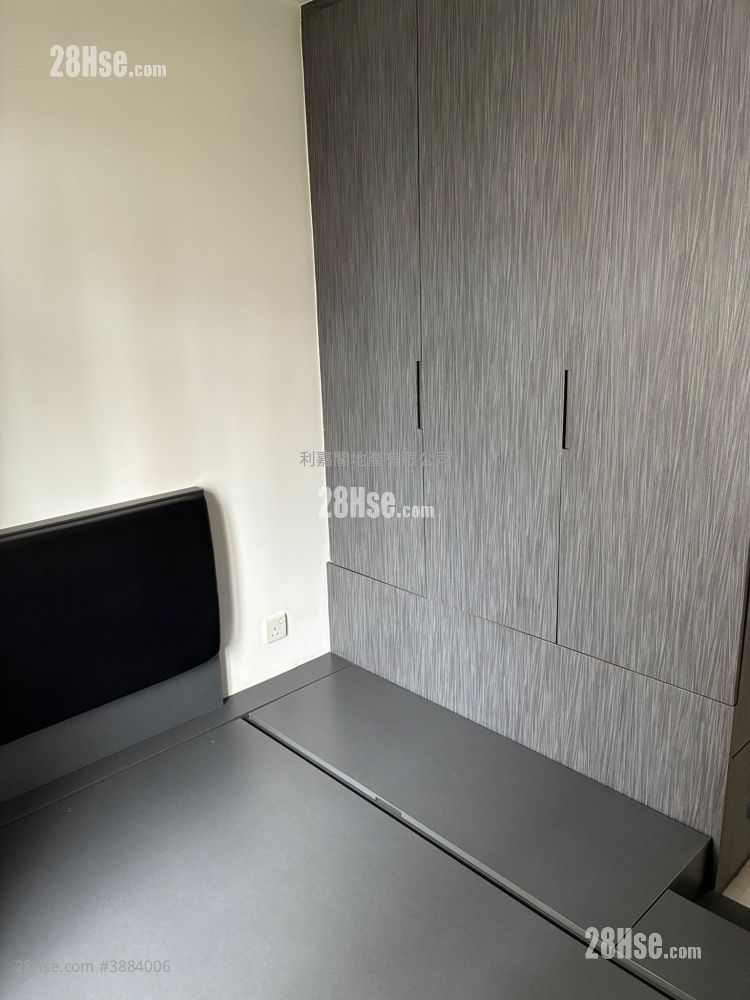 Wah Yuen Chuen Sell 2 Bedrooms , 1 Bathroom 545 ft² ( 50.6 m² )