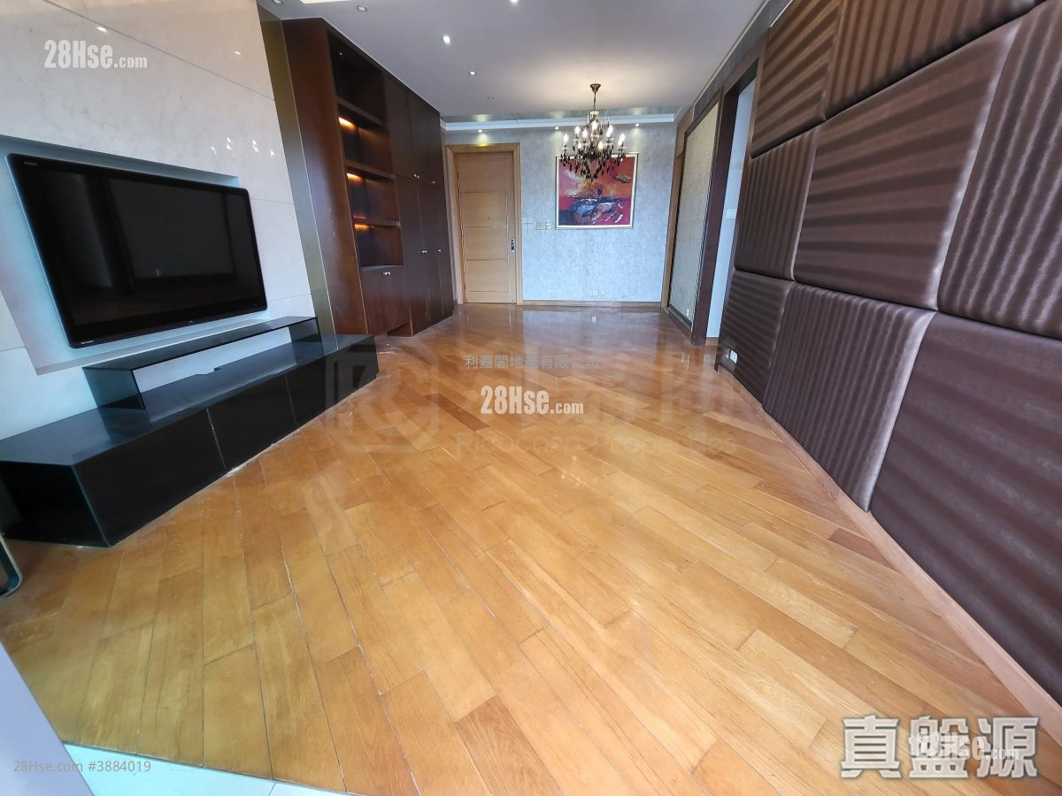 Manhattan Hill Sell 4 Bedrooms , 3 Bathrooms 1,382 ft² ( 128.4 m² )