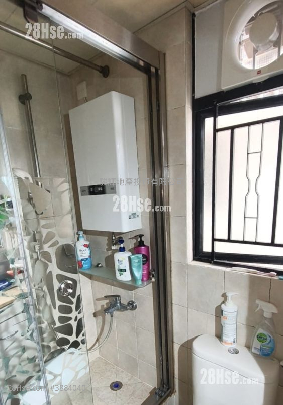 Prosperous Garden Sell 3 Bedrooms , 1 Bathroom 606 ft² ( 56.3 m² )