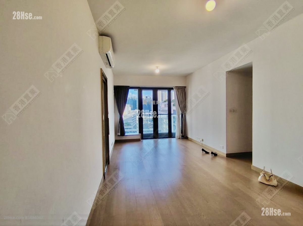 One Homantin Sell 4 Bedrooms 975 ft² ( 90.6 m² )