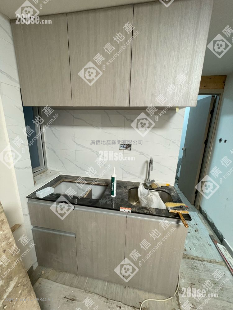 Chung Ying Building Sell 2 Bedrooms , 1 Bathroom 361 ft² ( 33.5 m² )