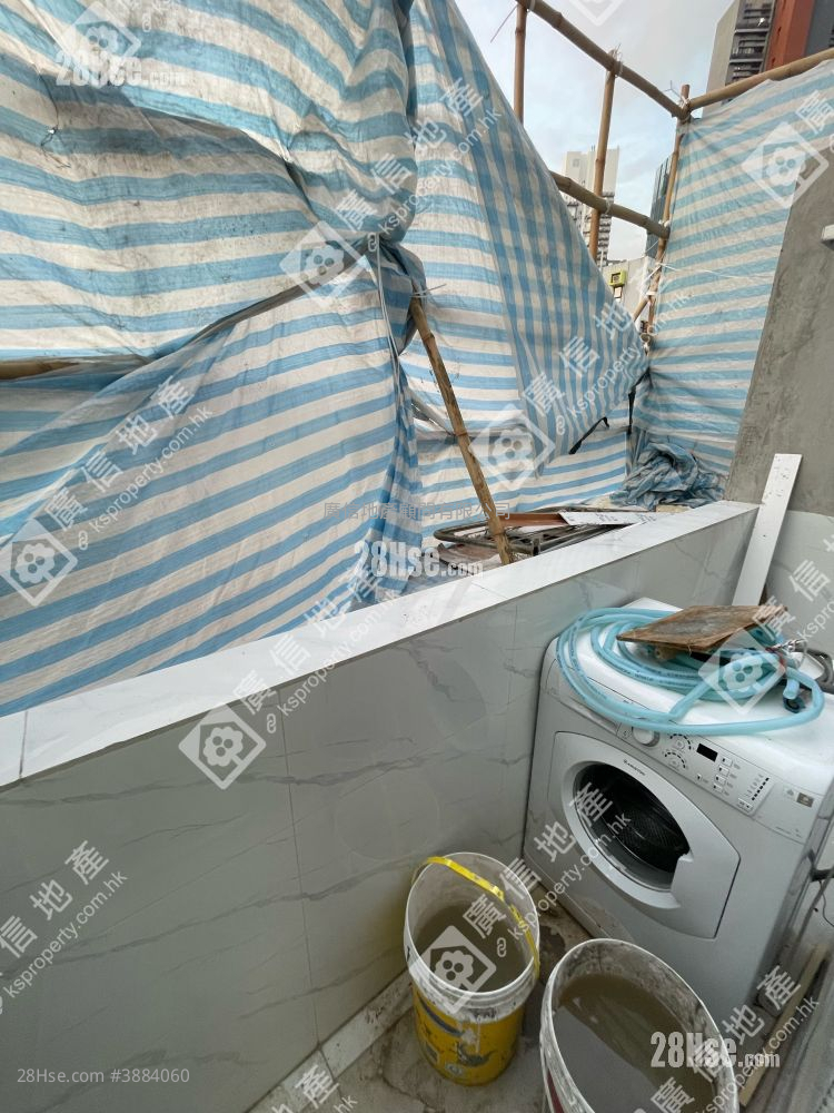 Chung Ying Building Sell 2 Bedrooms , 1 Bathroom 361 ft² ( 33.5 m² )