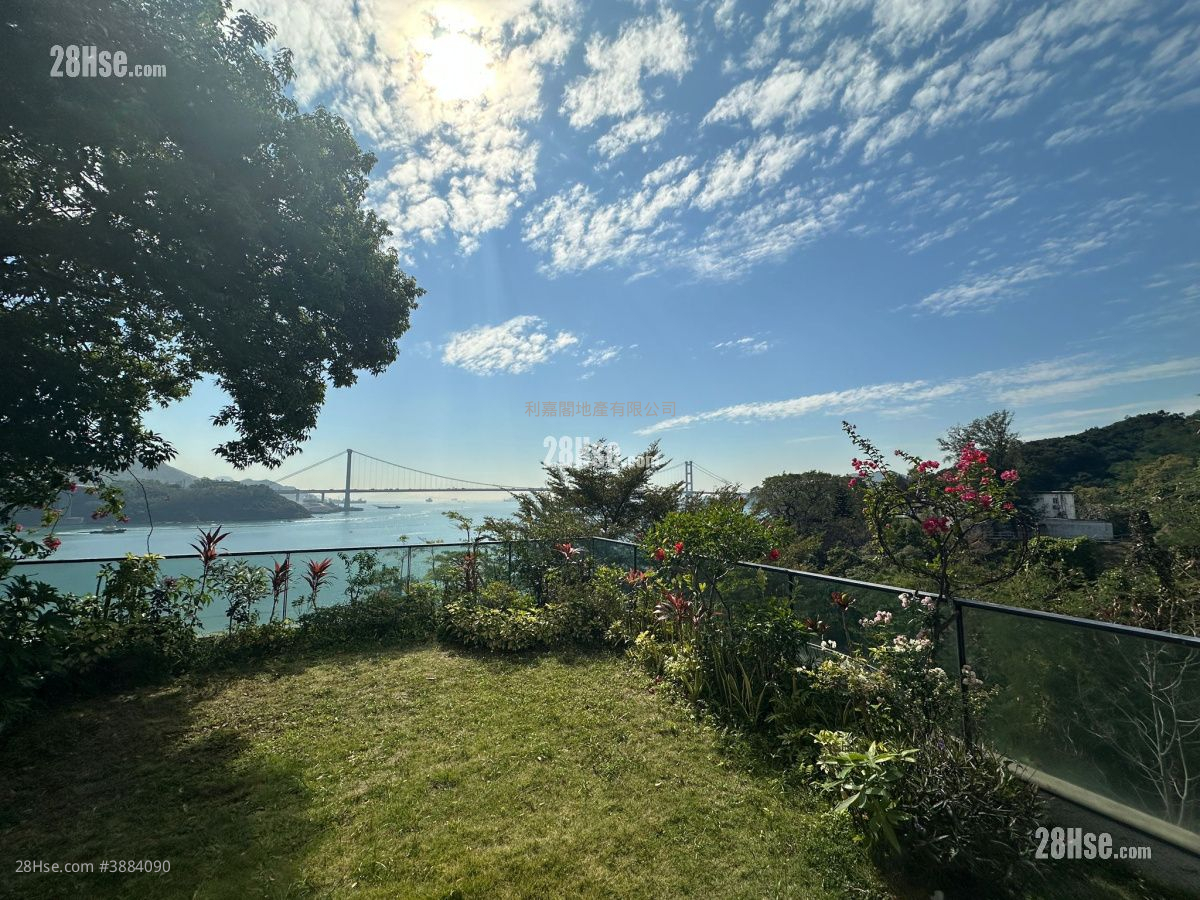 Deauville Sell 5+ Bedrooms 4,155 ft² ( 386.0 m² )