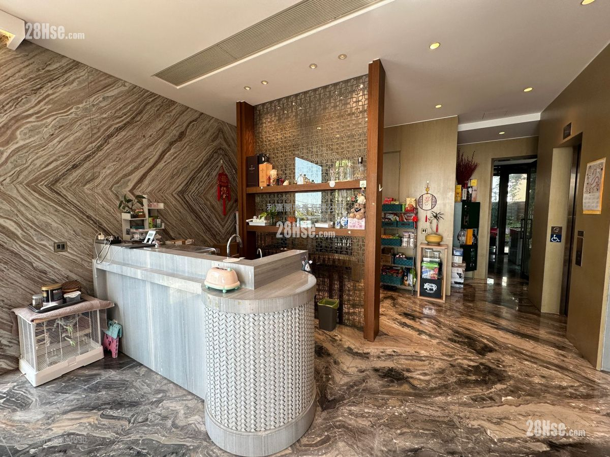 Deauville Sell 5+ Bedrooms 4,155 ft² ( 386.0 m² )
