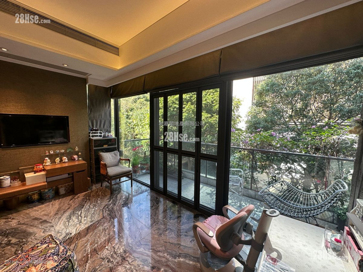 Deauville Sell 5+ Bedrooms 4,155 ft² ( 386.0 m² )