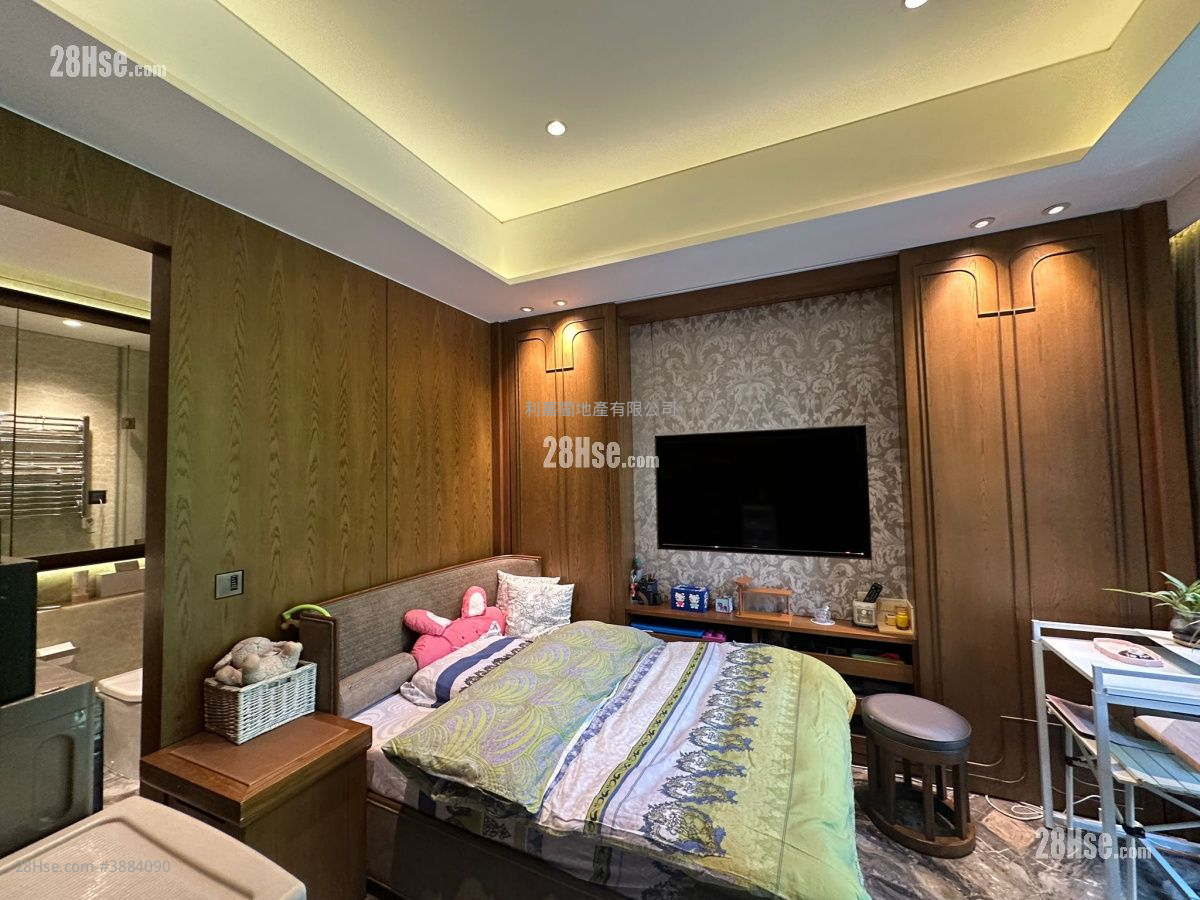 Deauville Sell 5+ Bedrooms 4,155 ft² ( 386.0 m² )