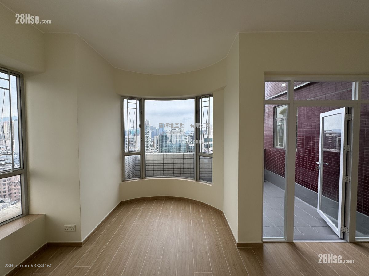 Liberty Mansion Rental 3 Bedrooms , 2 Bathrooms 694 ft² ( 64.5 m² )