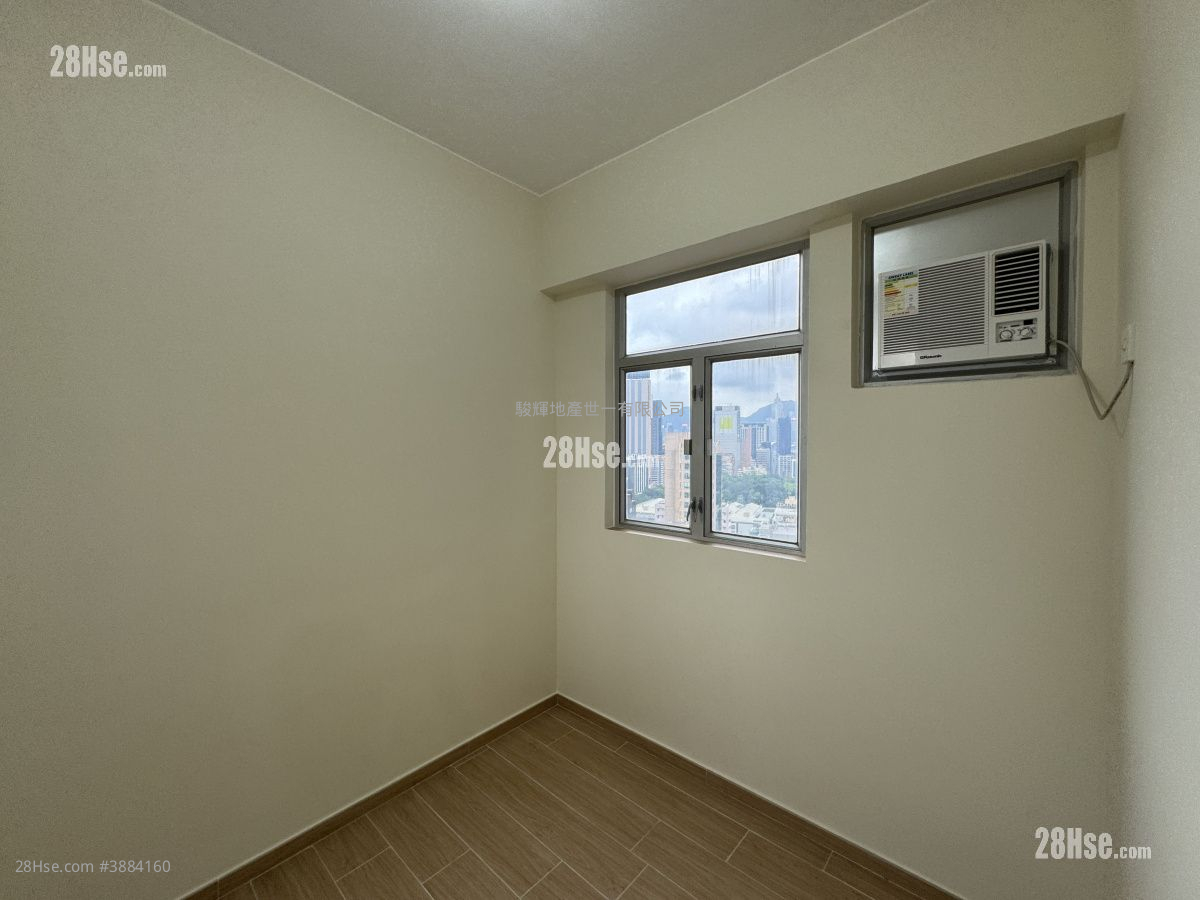 Liberty Mansion Rental 3 Bedrooms , 2 Bathrooms 694 ft² ( 64.5 m² )