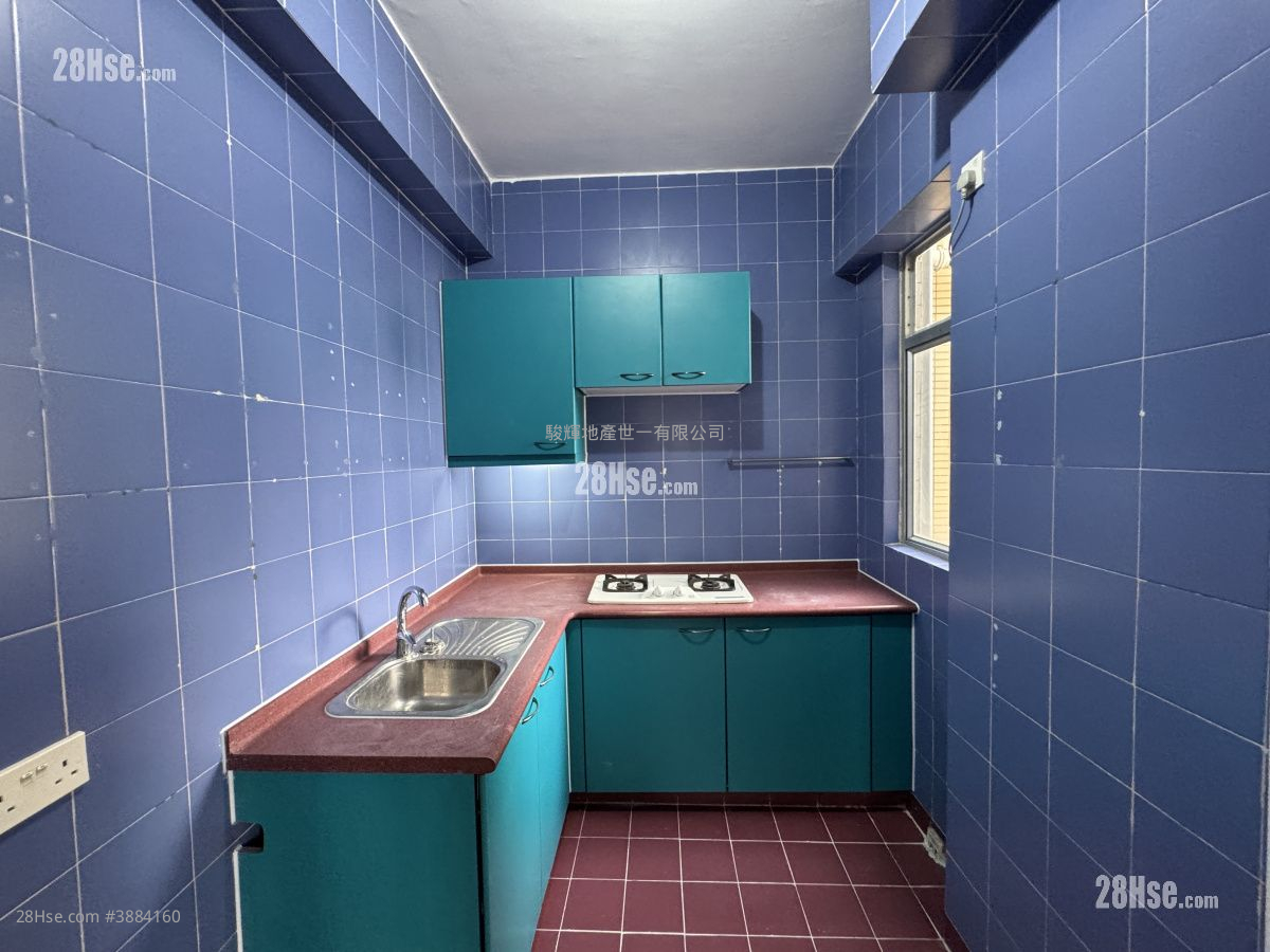 Liberty Mansion Rental 3 Bedrooms , 2 Bathrooms 694 ft² ( 64.5 m² )