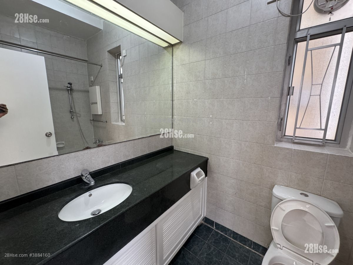 Liberty Mansion Rental 3 Bedrooms , 2 Bathrooms 694 ft² ( 64.5 m² )