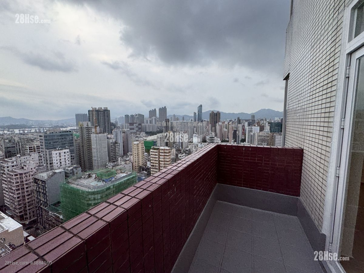 Liberty Mansion Rental 3 Bedrooms , 2 Bathrooms 694 ft² ( 64.5 m² )