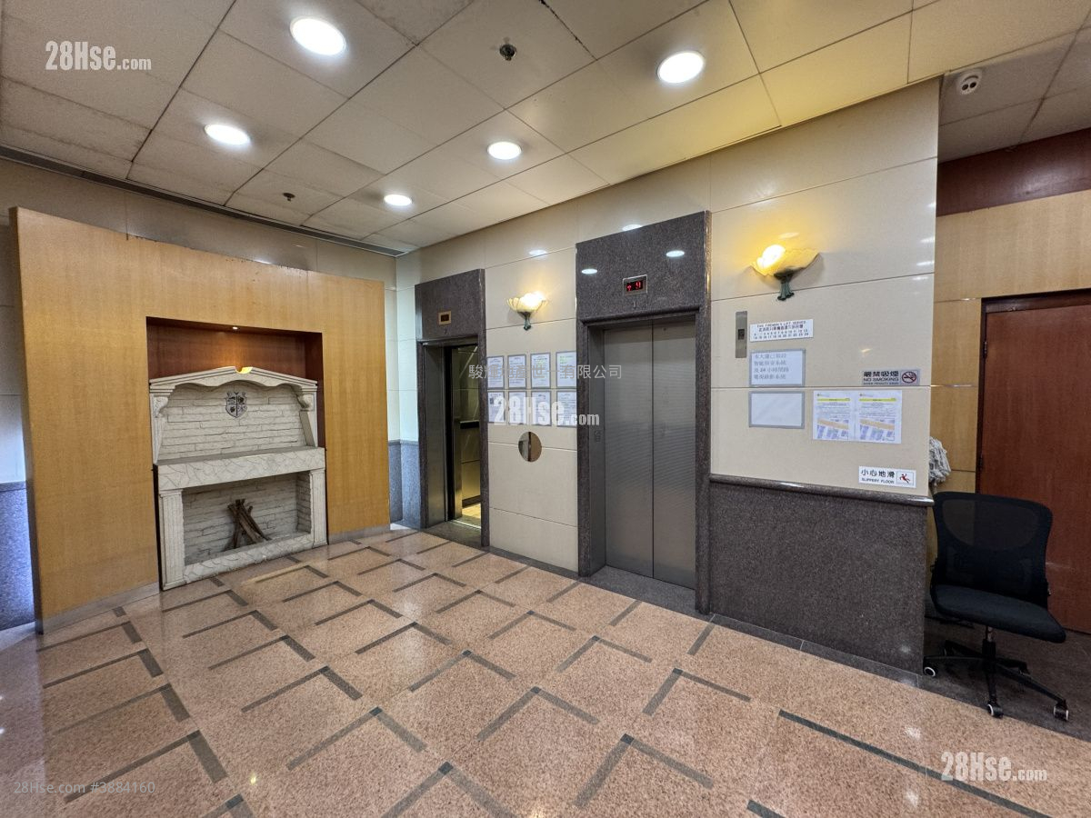Liberty Mansion Rental 3 Bedrooms , 2 Bathrooms 694 ft² ( 64.5 m² )