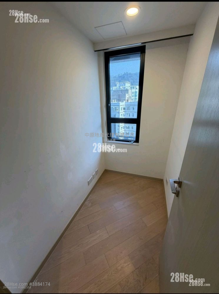 Mount Regency Sell 2 Bedrooms , 1 Bathroom 399 ft² ( 37.1 m² )