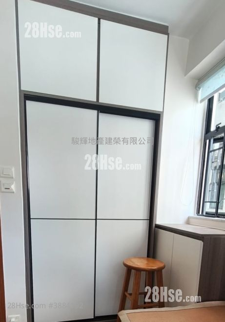 Prosperous Garden Sell 3 Bedrooms , 1 Bathroom 606 ft² ( 56.3 m² )