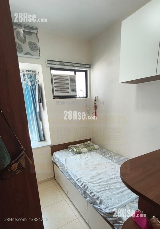 Prosperous Garden Sell 3 Bedrooms , 1 Bathroom 606 ft² ( 56.3 m² )