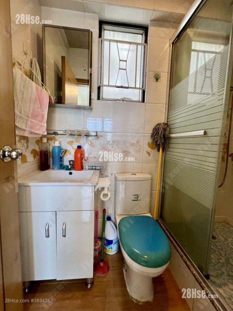 Tsing Yi Garden Rental 2 Bedrooms , 1 Bathroom 343 ft² ( 31.9 m² )