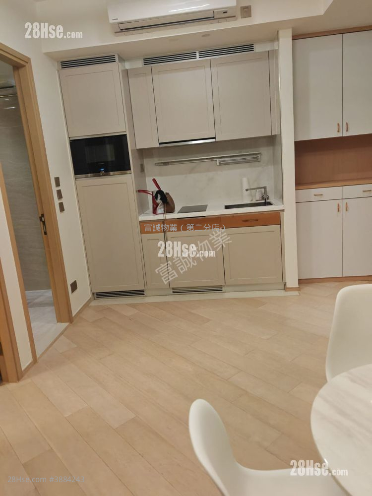 One East Coast Sell 2 Bedrooms , 1 Bathroom 374 ft² ( 34.7 m² )