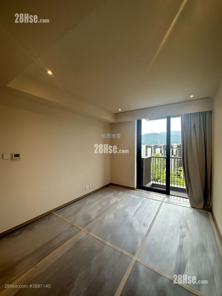 Villa Lucca Sell 3 Bedrooms , 2 Bathrooms 1,185 ft² ( 110.1 m² )