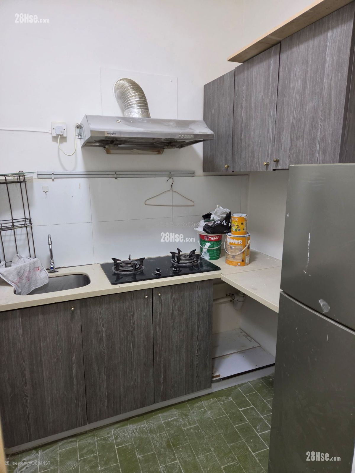 Chung Hing Building Rental 1 Bedroom , 1 Bathroom 372 ft² ( 34.6 m² )