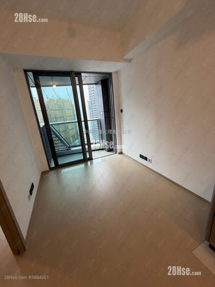 Kt Marina Rental 305 ft² ( 28.3 m² )