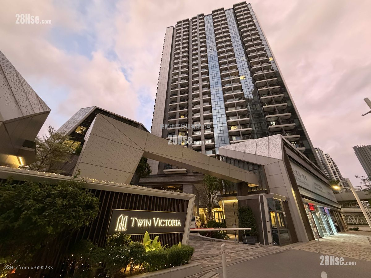 Twin Victoria Rental Studio , 1 Bathroom 250 ft² ( 23.2 m² )