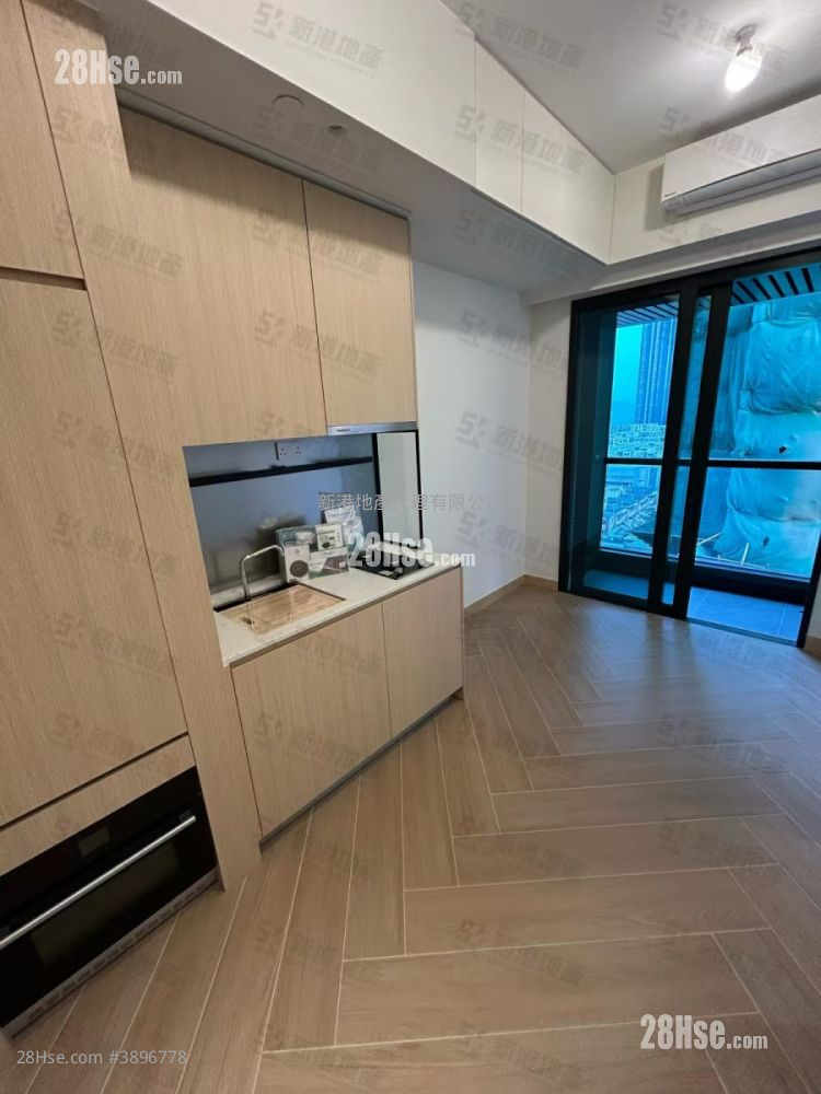 The Haddon Rental 1 Bedroom , 1 Bathroom 266 ft² ( 24.7 m² )
