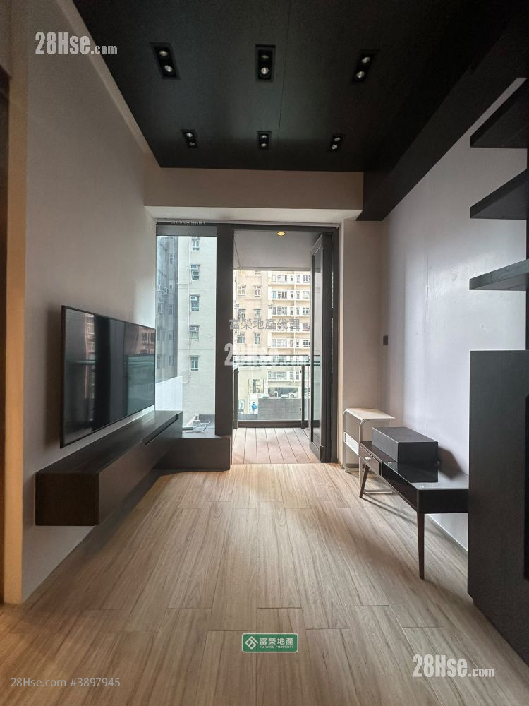 Seven Victory Avenue Sell 1 Bedroom , 1 Bathroom 248 ft² ( 23.0 m² )