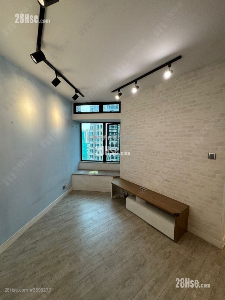 Grand Horizon Sell 2 Bedrooms , 1 Bathroom 507 ft² ( 47.1 m² )