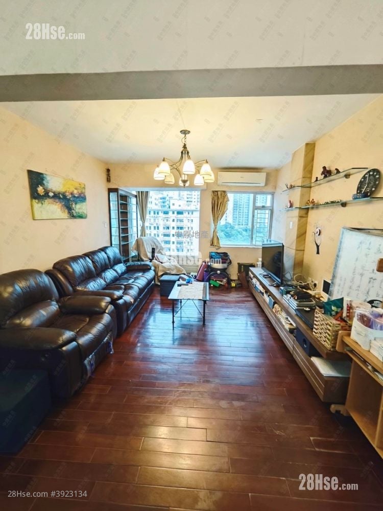 1 Perth Street Sell 3 Bedrooms 1,270 ft² ( 118.0 m² )