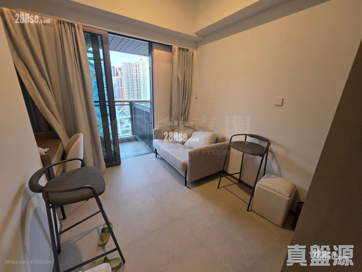 Cullinan Sky Sell Studio , 1 Bathroom 236 ft² ( 21.9 m² )