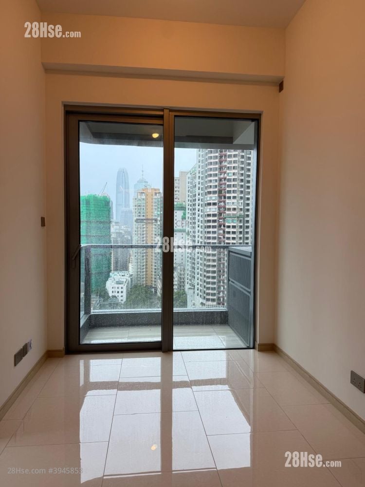 Upper Manor Rental 462 ft² ( 42.9 m² )