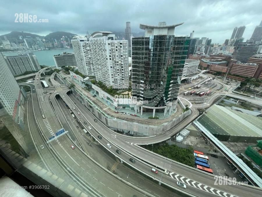 Royal Peninsula Sell 3 Bedrooms , 2 Bathrooms 948 ft² ( 88.1 m² )