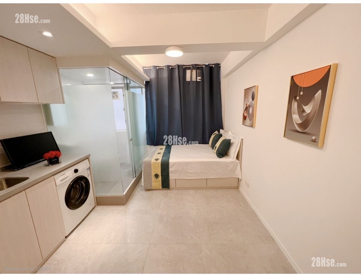 Carnarvon Mansion Rental Studio , 1 Bathroom 150 ft² ( 13.9 m² )