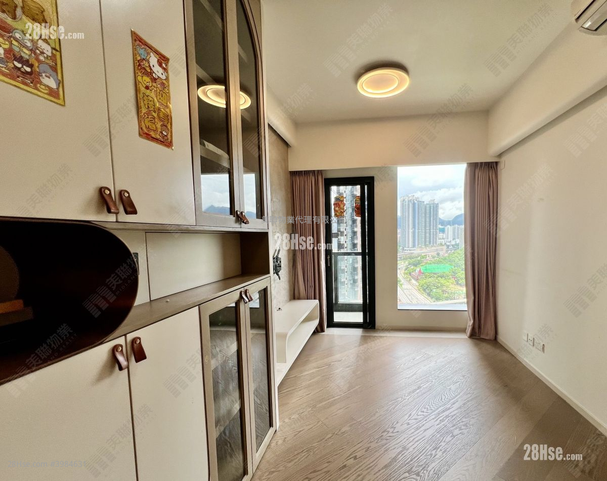 The Pavilia Farm Rental 3 Bedrooms , 2 Bathrooms 679 ft² ( 63.1 m² )