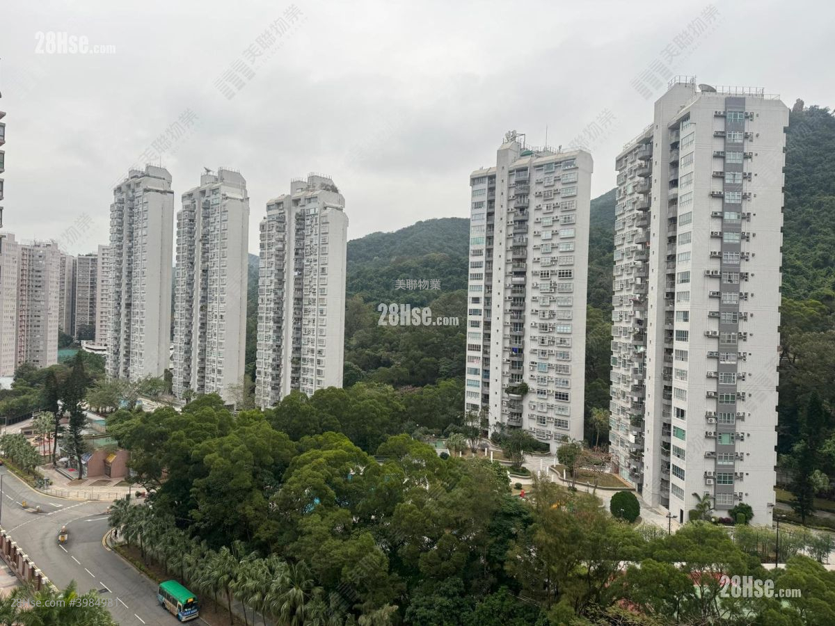 Parc Royale Sell 3 Bedrooms , 2 Bathrooms 752 ft² ( 69.9 m² )