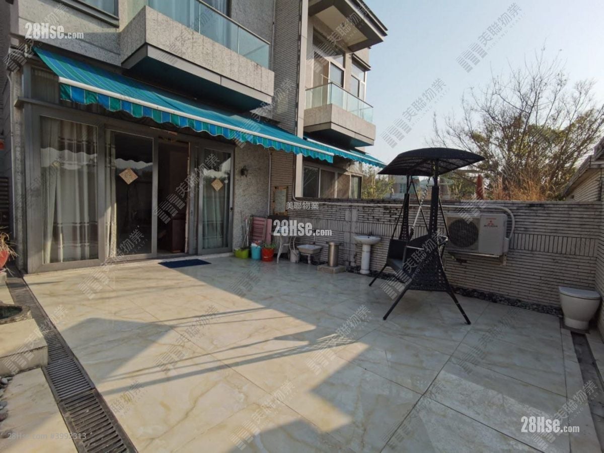 The Green Sell 3 Bedrooms 1,328 ft² ( 123.4 m² )
