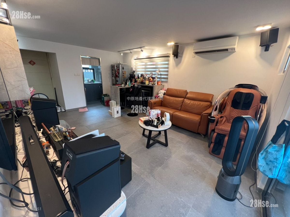 Fairview Park Sell 2 Bedrooms , 2 Bathrooms 848 ft² ( 78.8 m² )