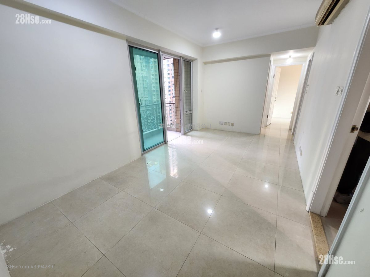 Banyan Garden Sell 2 Bedrooms , 1 Bathroom 515 ft² ( 47.8 m² )