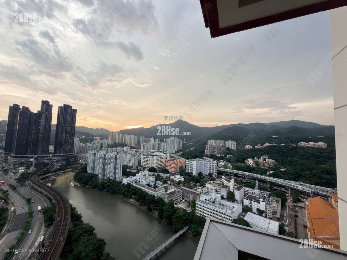 溱岸8号 售盘 4 房 , 3 浴室 1,176 平方尺 ( 109.3 平方米 )