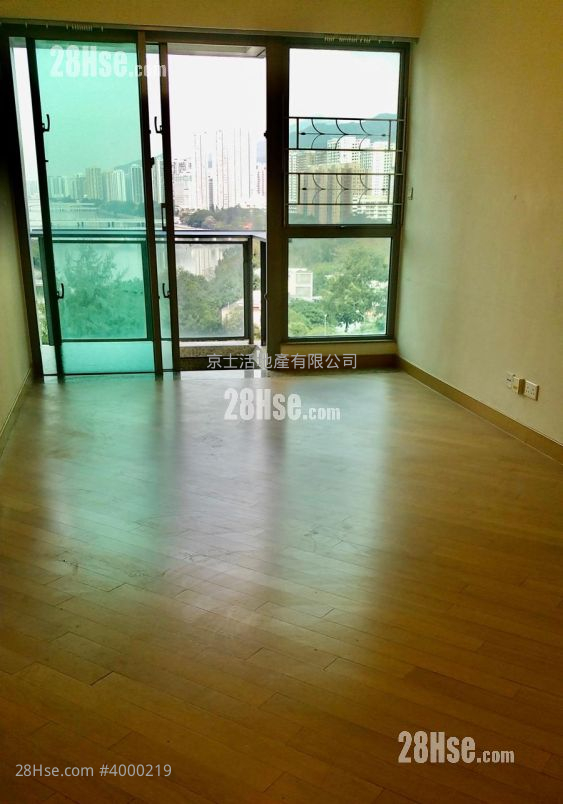 The Riverpark Rental 3 Bedrooms 830 ft² ( 77.1 m² )