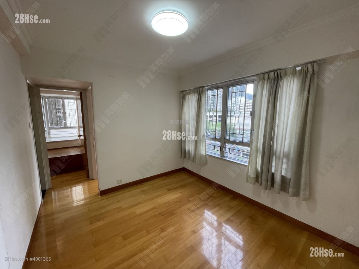 Grandeur Garden Sell 2 Bedrooms , 1 Bathroom 328 ft² ( 30.5 m² )