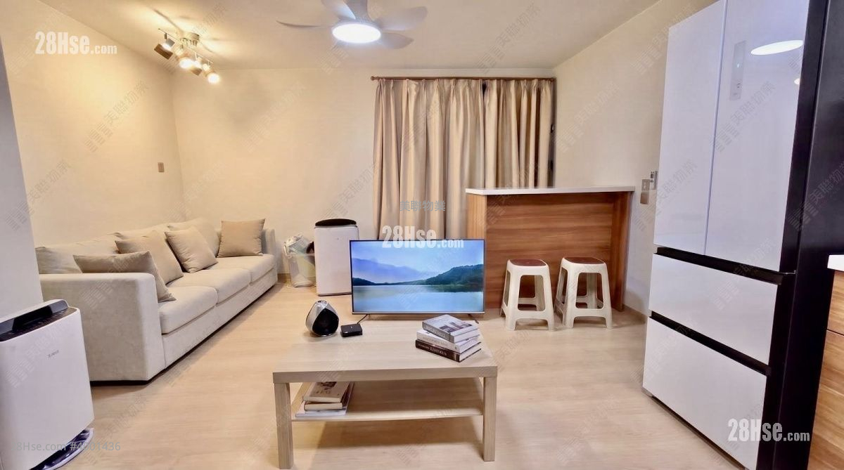 Wing Fok Centre Sell 3 Bedrooms 589 ft² ( 54.7 m² )