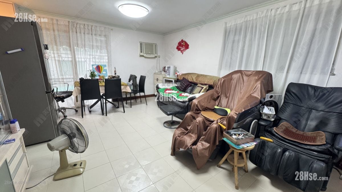 Fairview Park Sell 3 Bedrooms , 1 Bathroom 848 ft² ( 78.8 m² )