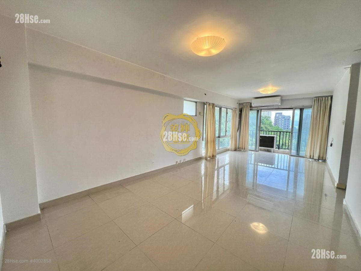 Dragon Inn Court Sell 4 Bedrooms , 3 Bathrooms 970 ft² ( 90.1 m² )