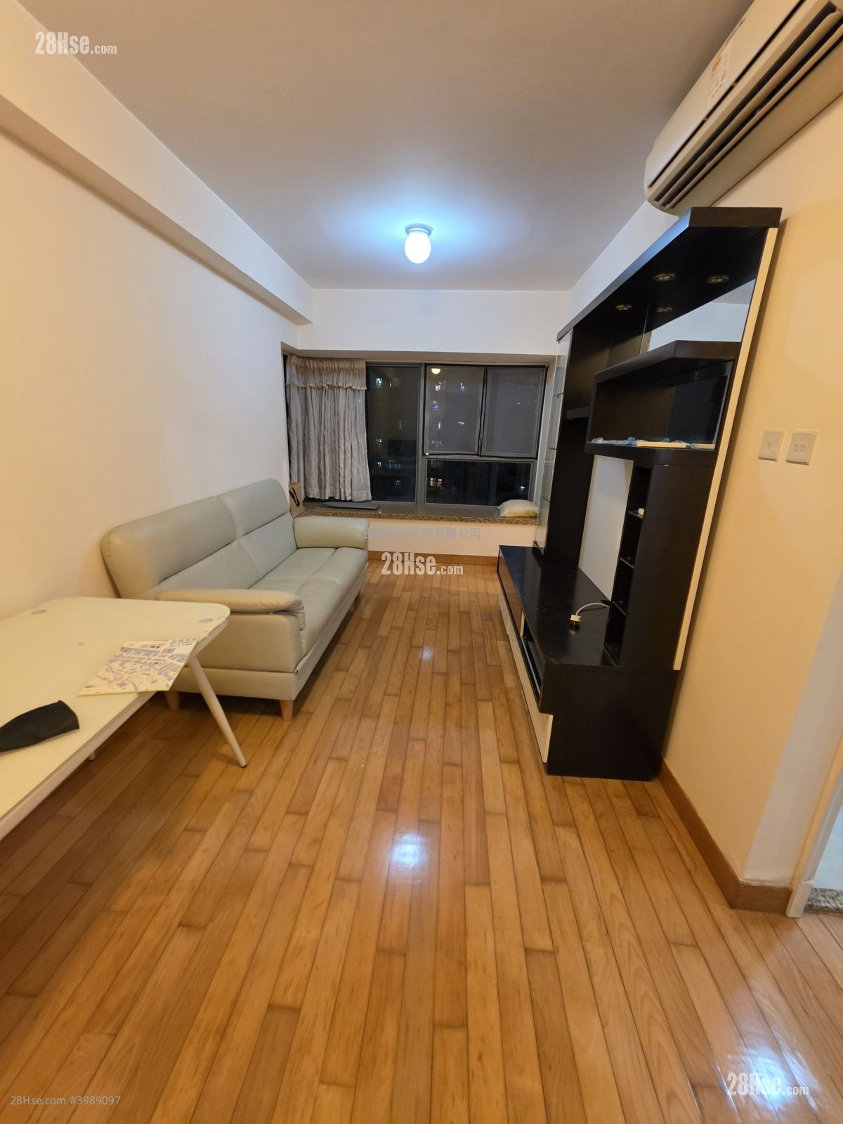 Queen's Terrace Rental 2 Bedrooms , 1 Bathroom 393 ft² ( 36.5 m² )